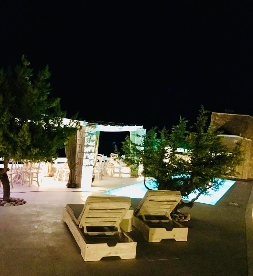 Milo Milo Suites Mandrakia Bagian luar foto