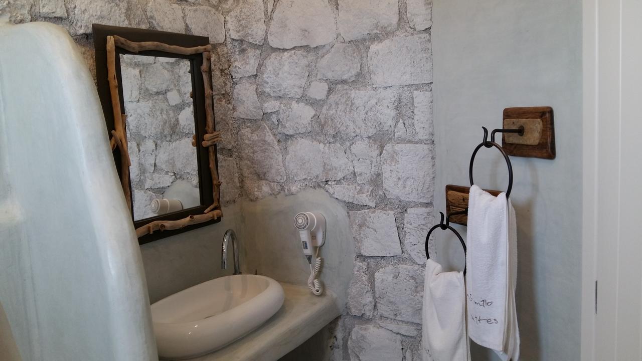 Milo Milo Suites Mandrakia Bagian luar foto