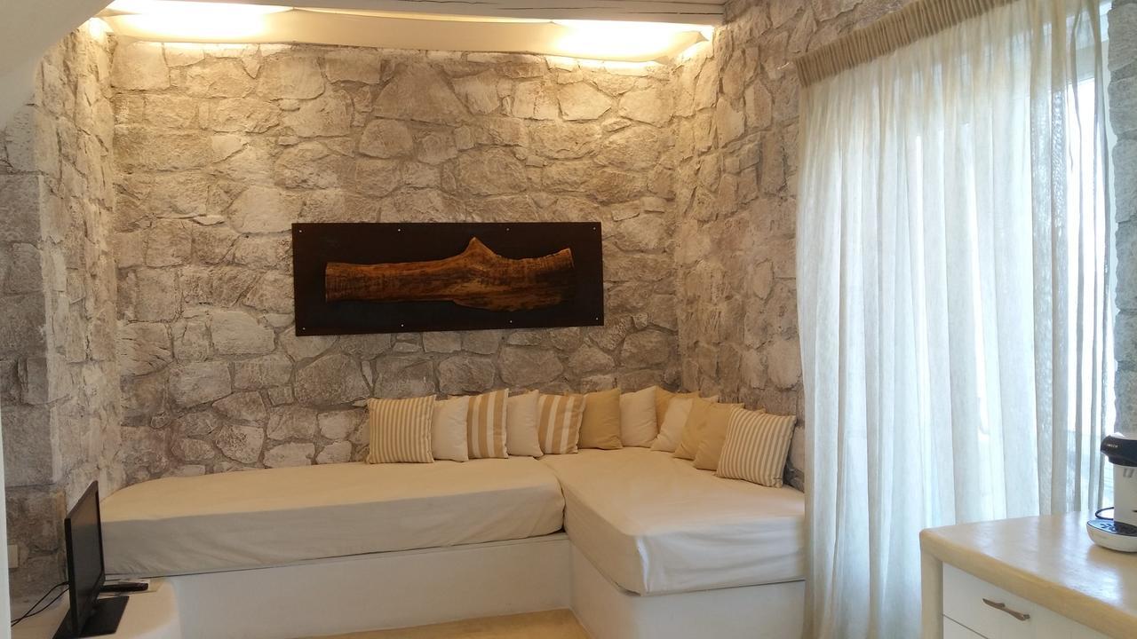 Milo Milo Suites Mandrakia Bagian luar foto