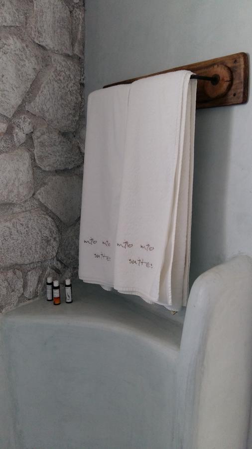 Milo Milo Suites Mandrakia Bagian luar foto